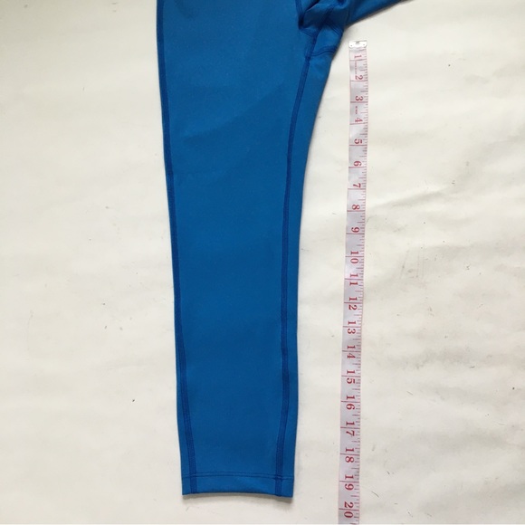 Peloton Move Capri Legging Blue Small - Picture 11 of 15